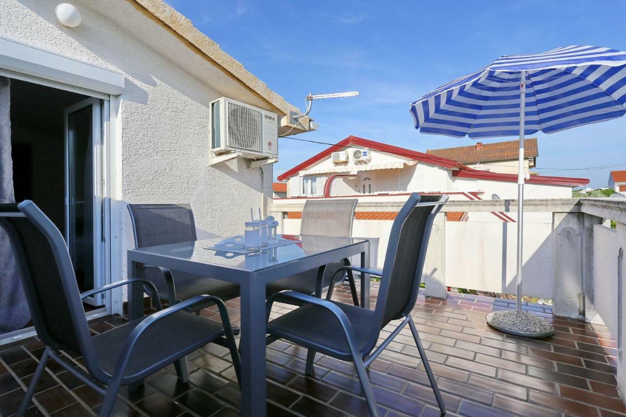 נין Apartments Golub מראה חיצוני תמונה